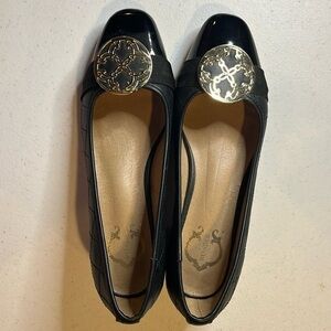 NWOT  beautiful dressy  low pumps.